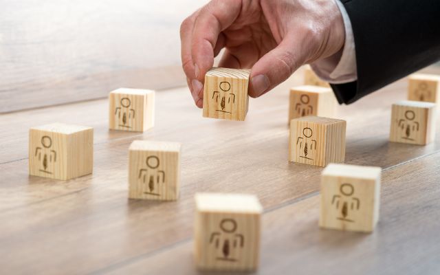 運営元『株式会社フォトラクション』について